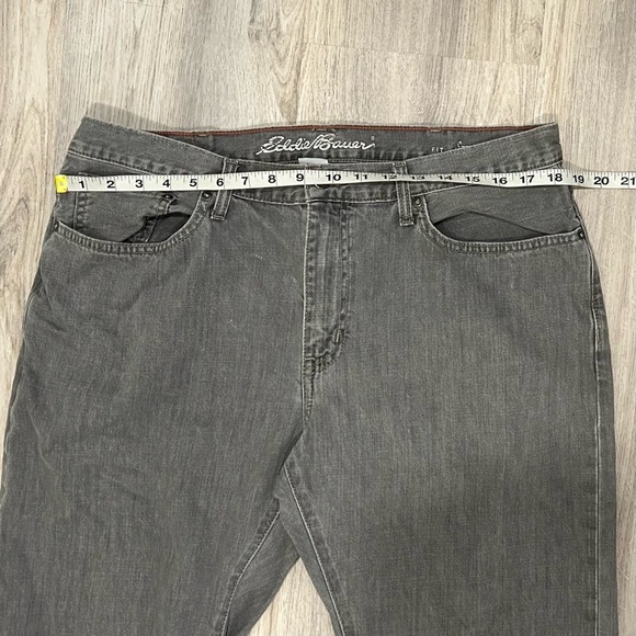 Eddie Bauer Straight Fit Specialty Dyed Gray Jeans Men’s Denim Size 34”x32” - Picture 2 of 7